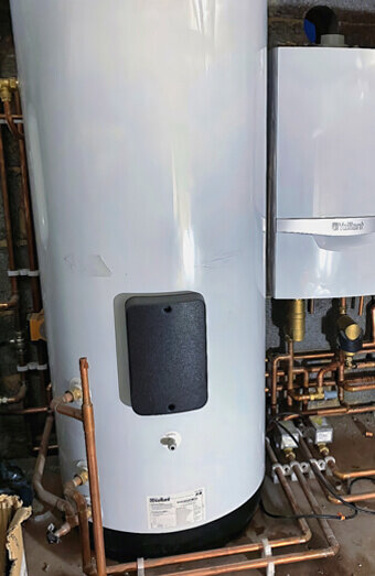 https://plumberinglewood.com.au/uploads/2025/06/hot-water-410504.jpg